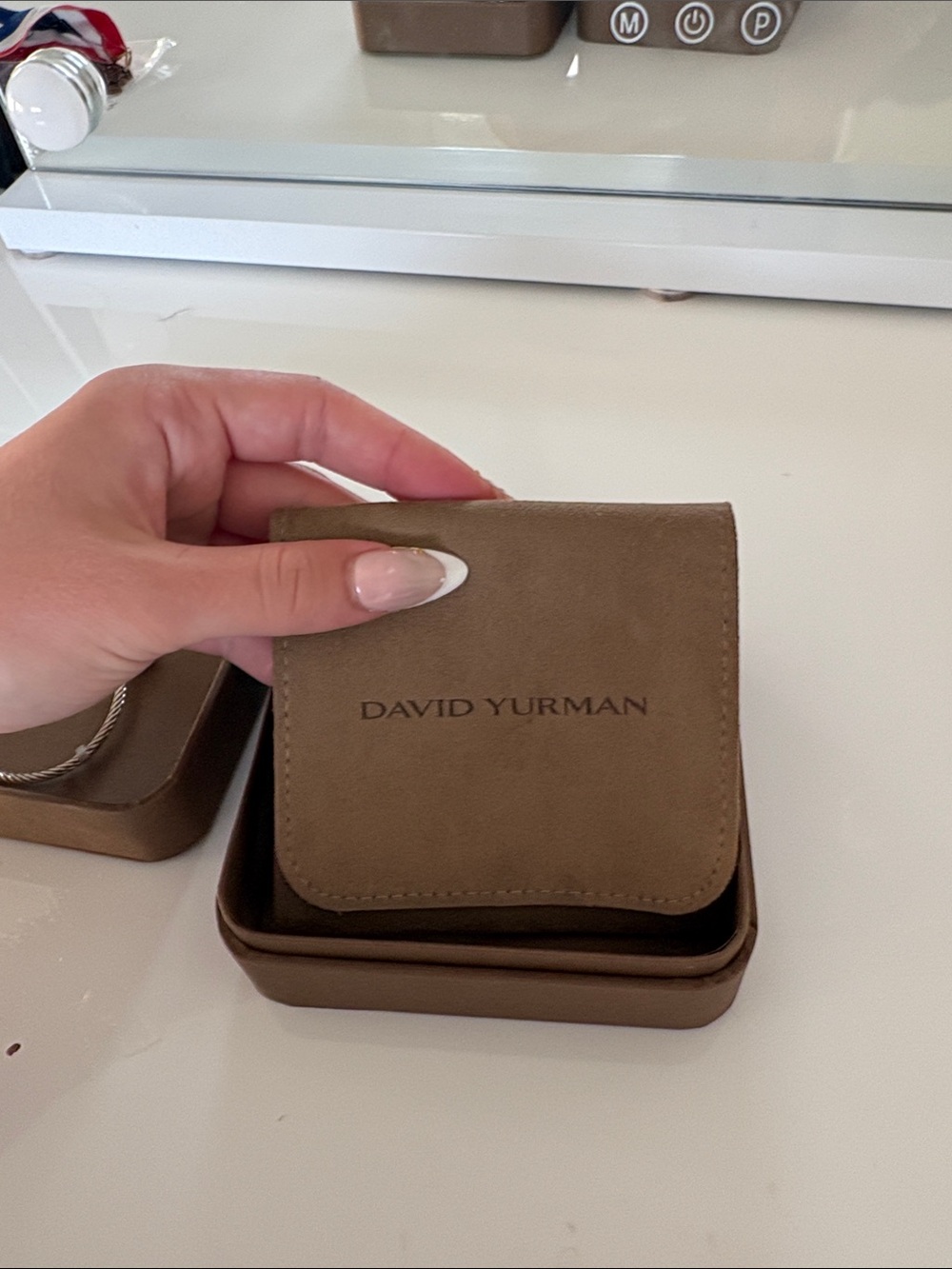 David Yurman Tan Suede Jewelry Pouch with silver Glasp Bracelet - Picture 4 of 4